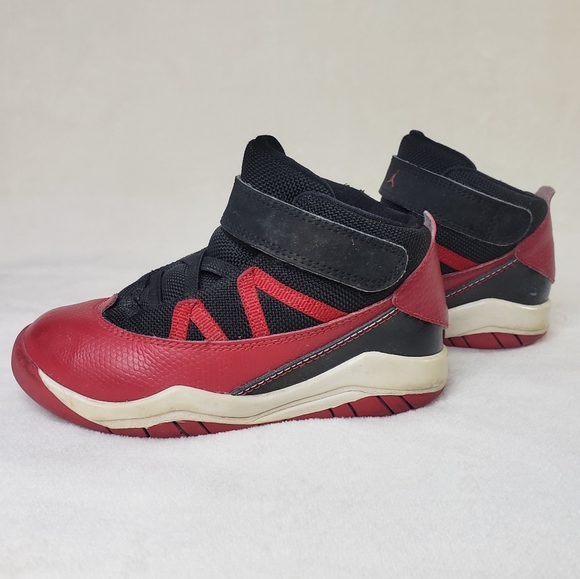 Air Jordan Prime Flight Red Black Sneakers Toddler 9C - Picture 1 of 11